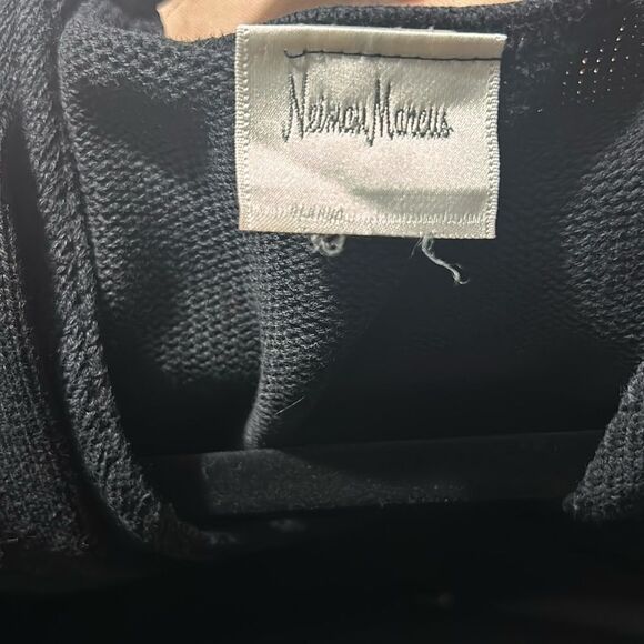 Nieman Marcus Black Women’s XL Oversized Sweater - Picture 12 of 12